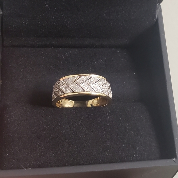 14k solid yellow gold geniune diamonds band - Picture 6 of 8